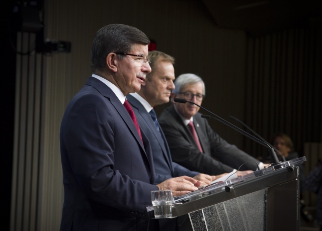 Davutoglu-Tusk-Juncker-UE