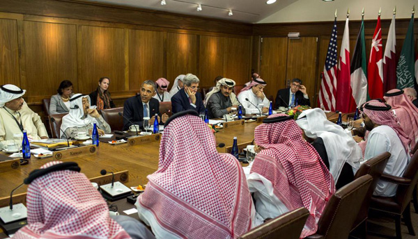(Barack Obama junto a los representantes del Consejo de Cooperación del Golfo (CCG) en Camp David. Foto: Pete Souza @petesouza)